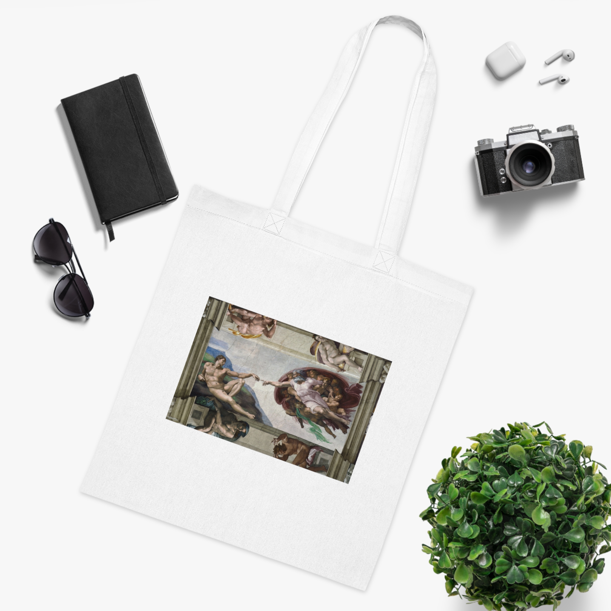 18297609109542803420_2048.jpeg Michelangelo Buonarroti – La creazione di Adamo | Art Tote Bag